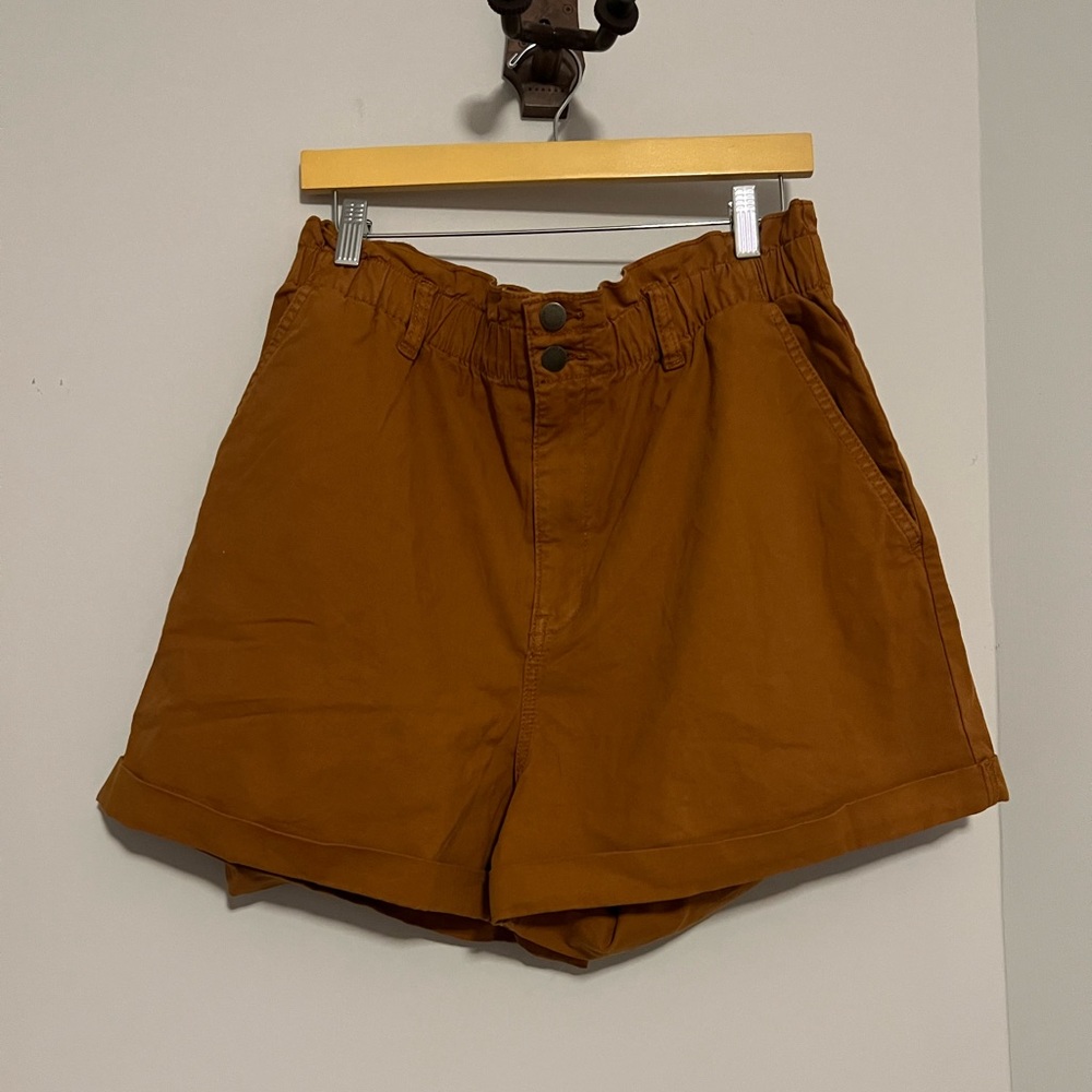 Women's Paperbag Shorts - Picture 1 of 4